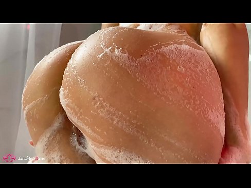 ❤️ Brunette masturbéiert Pussy mat Vibrator fir en intensiven Orgasmus an der Dusch ❌ Sluts bei eis lb.fuckmymac.ru